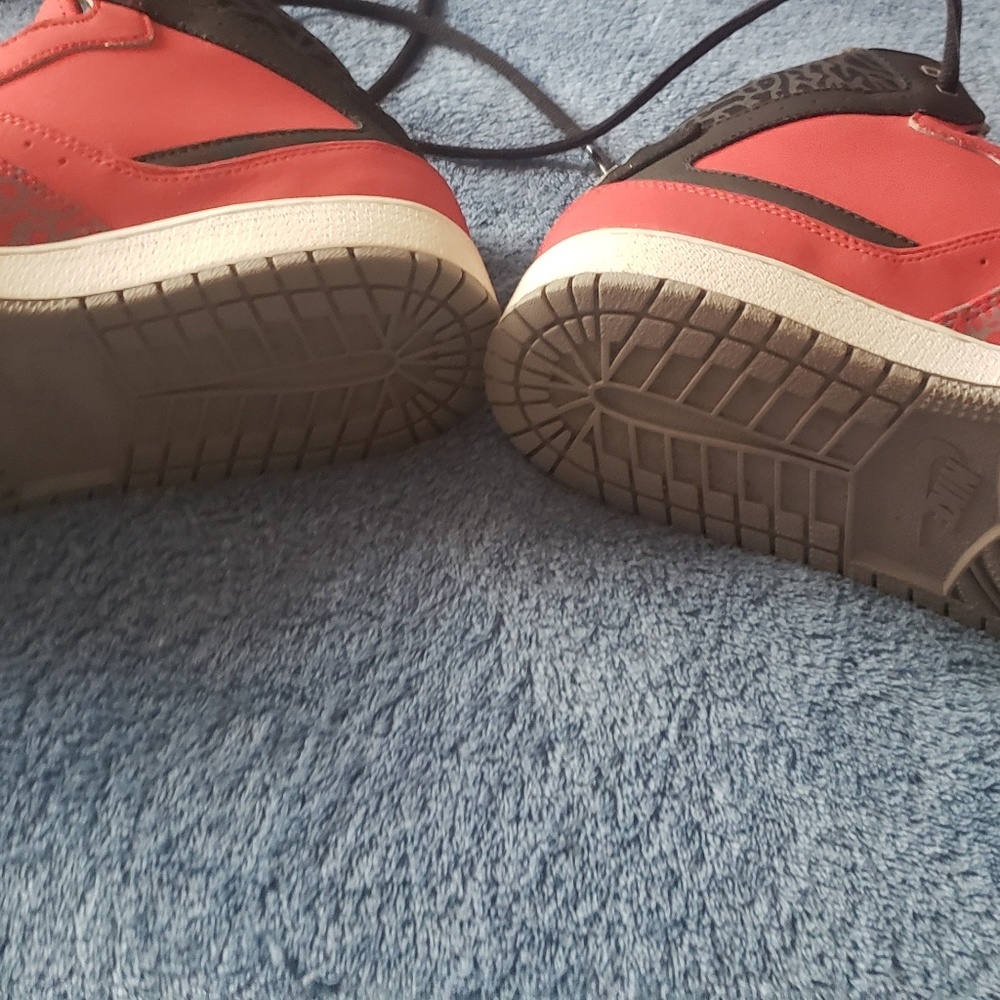 Jordan's Authentic - Picture 2 of 3